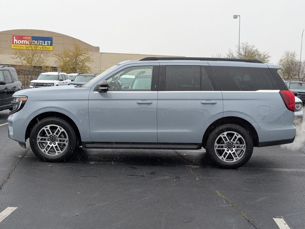 used 2025 Ford Expedition car, priced at $57,179
