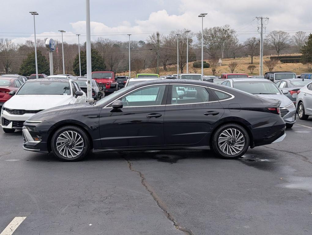 used 2024 Hyundai Sonata Hybrid car, priced at $23,500