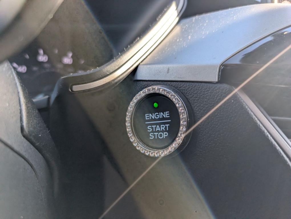 used 2021 Ford Escape car, priced at $14,000