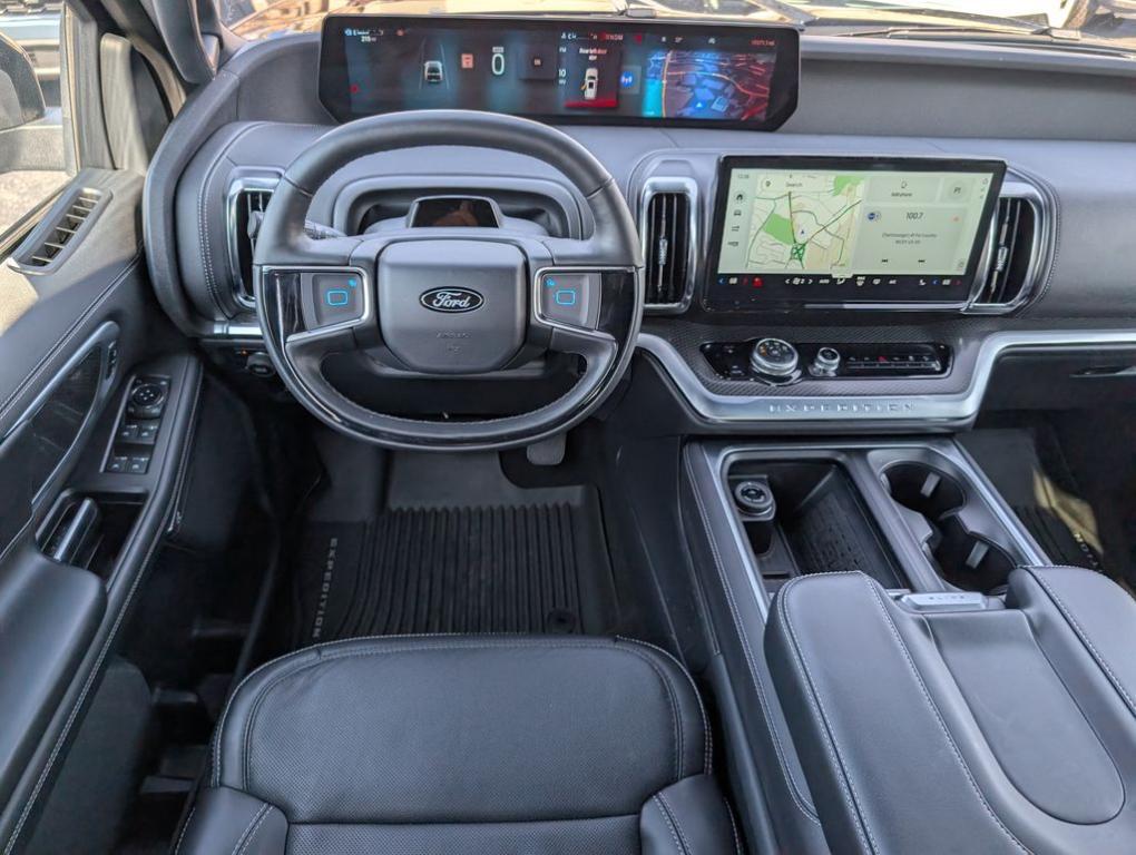used 2025 Ford Expedition car, priced at $73,000