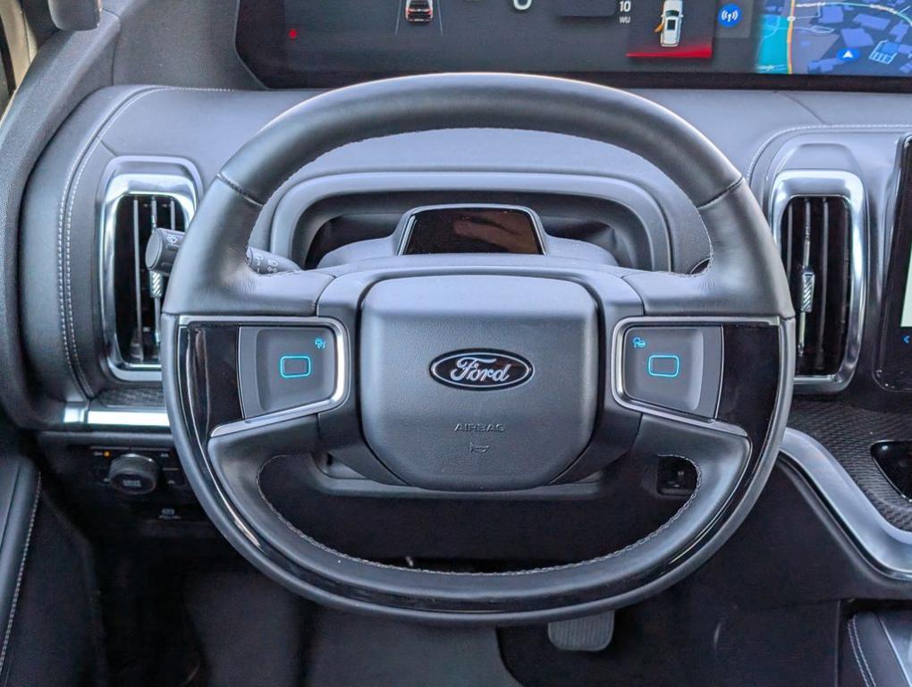 used 2025 Ford Expedition car, priced at $73,000