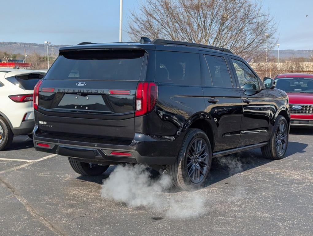 used 2025 Ford Expedition car, priced at $73,000