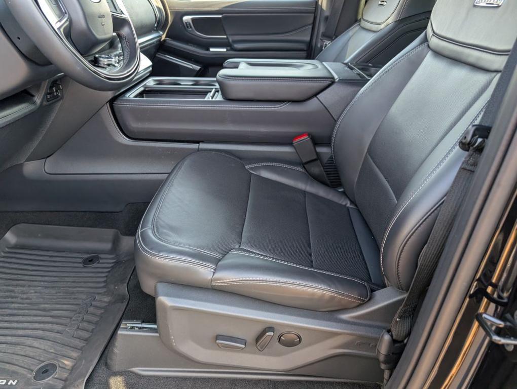 used 2025 Ford Expedition car, priced at $73,000