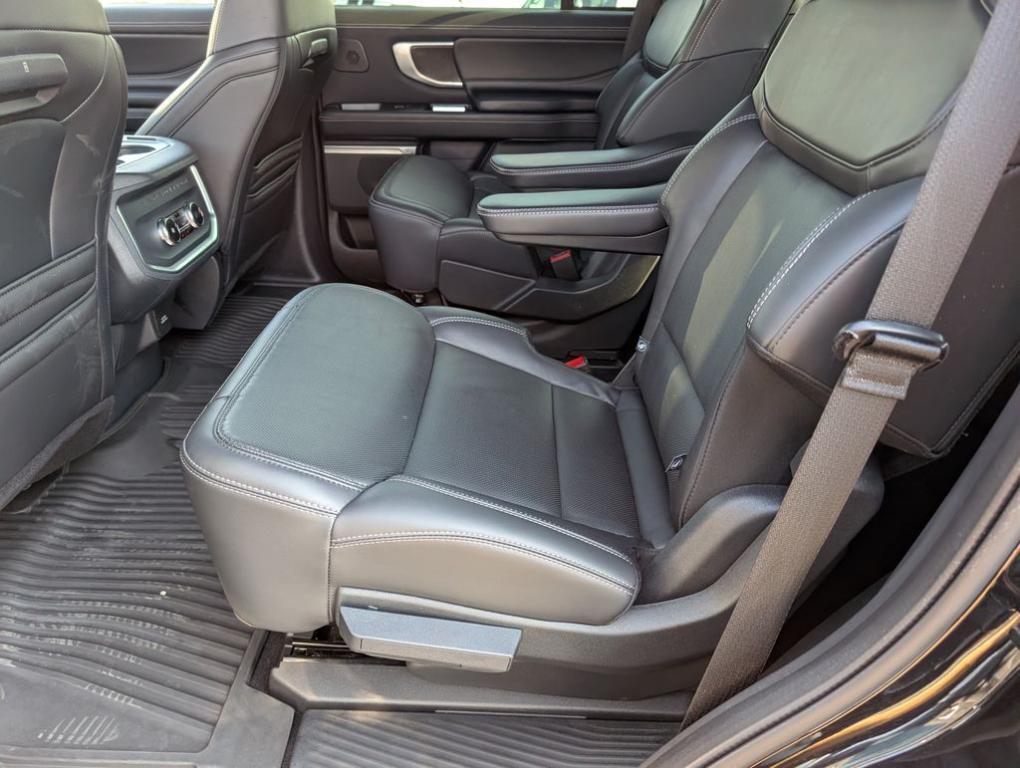 used 2025 Ford Expedition car, priced at $73,000