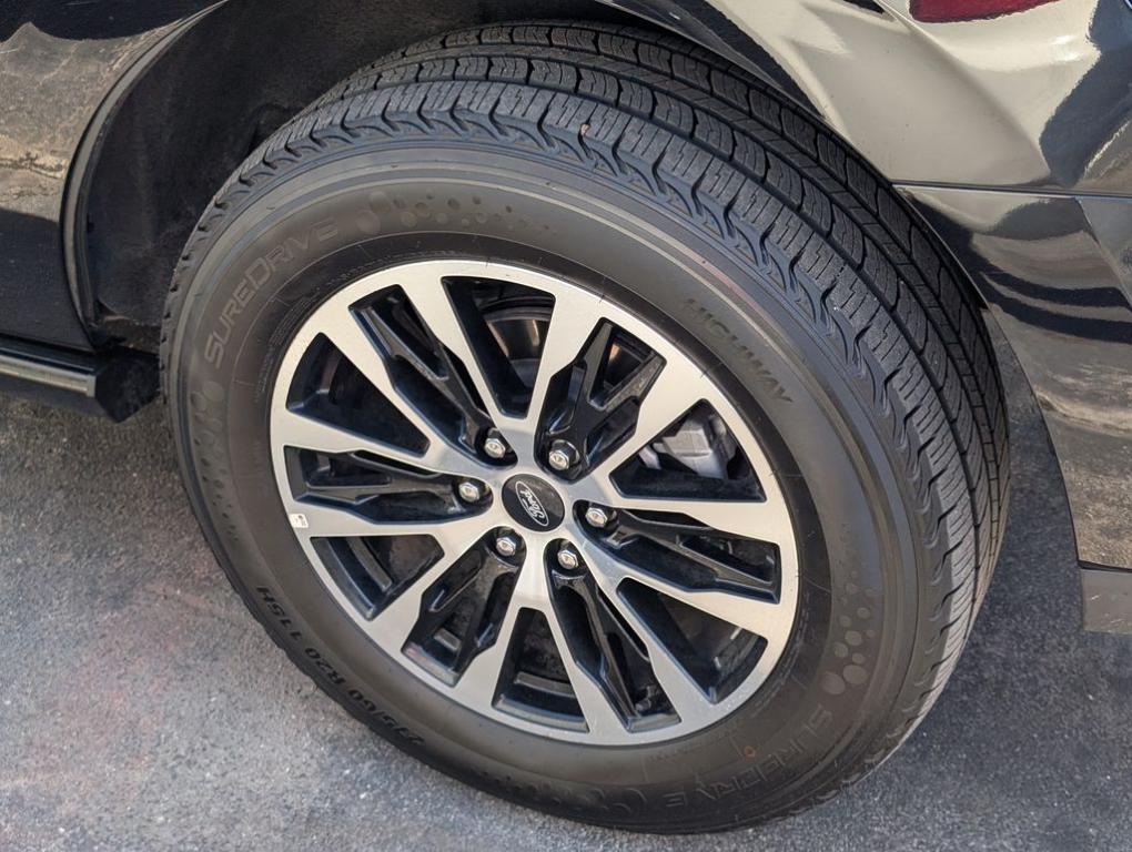 used 2025 Ford Expedition car, priced at $70,000