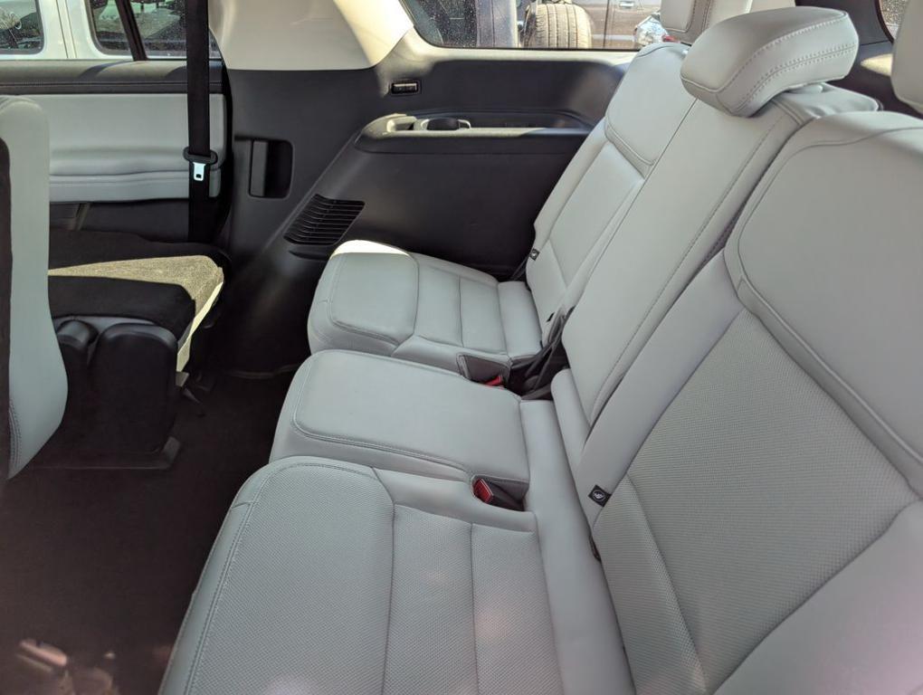 used 2025 Ford Expedition car, priced at $70,000