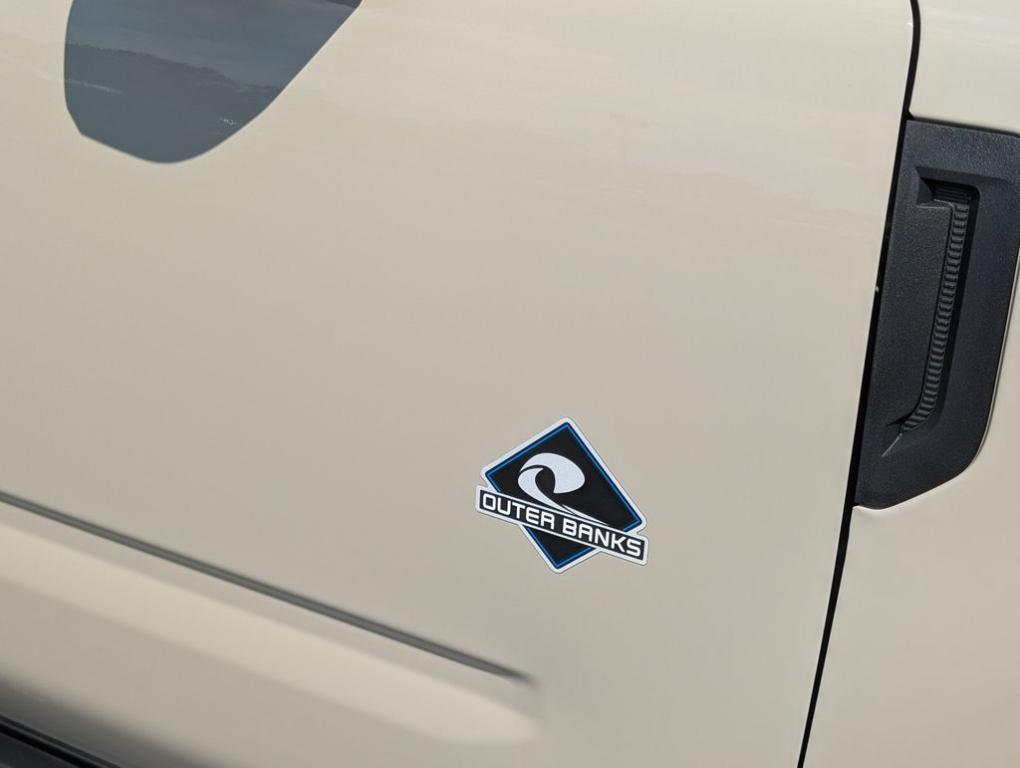 new 2025 Ford Bronco Sport car, priced at $32,380