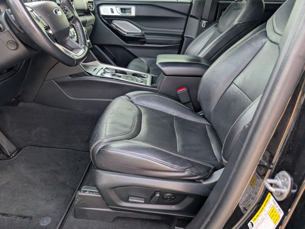 used 2022 Ford Explorer car, priced at $33,401