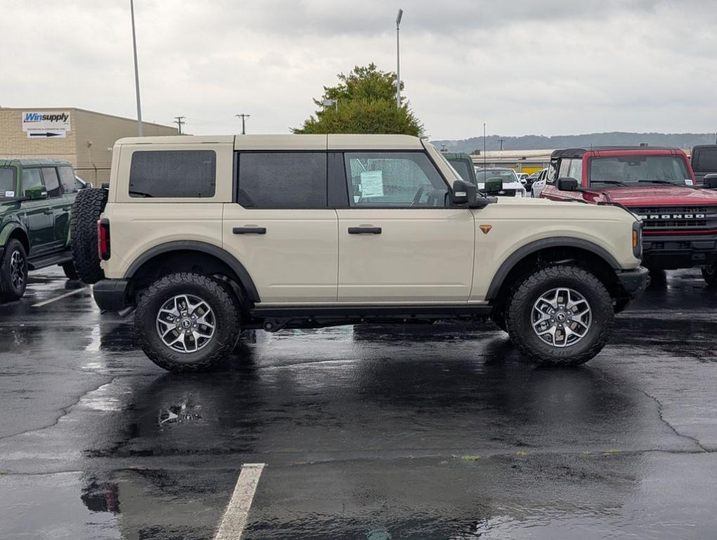 new 2025 Ford Bronco car, priced at $53,410