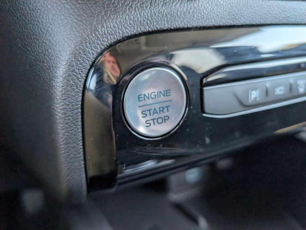 used 2023 Ford Escape car, priced at $26,417