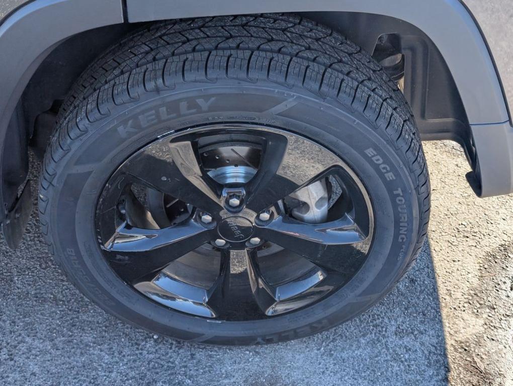 used 2017 Jeep Cherokee car, priced at $9,800