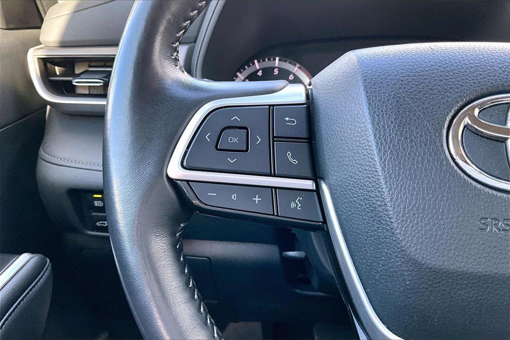 used 2024 Toyota Highlander car, priced at $33,319