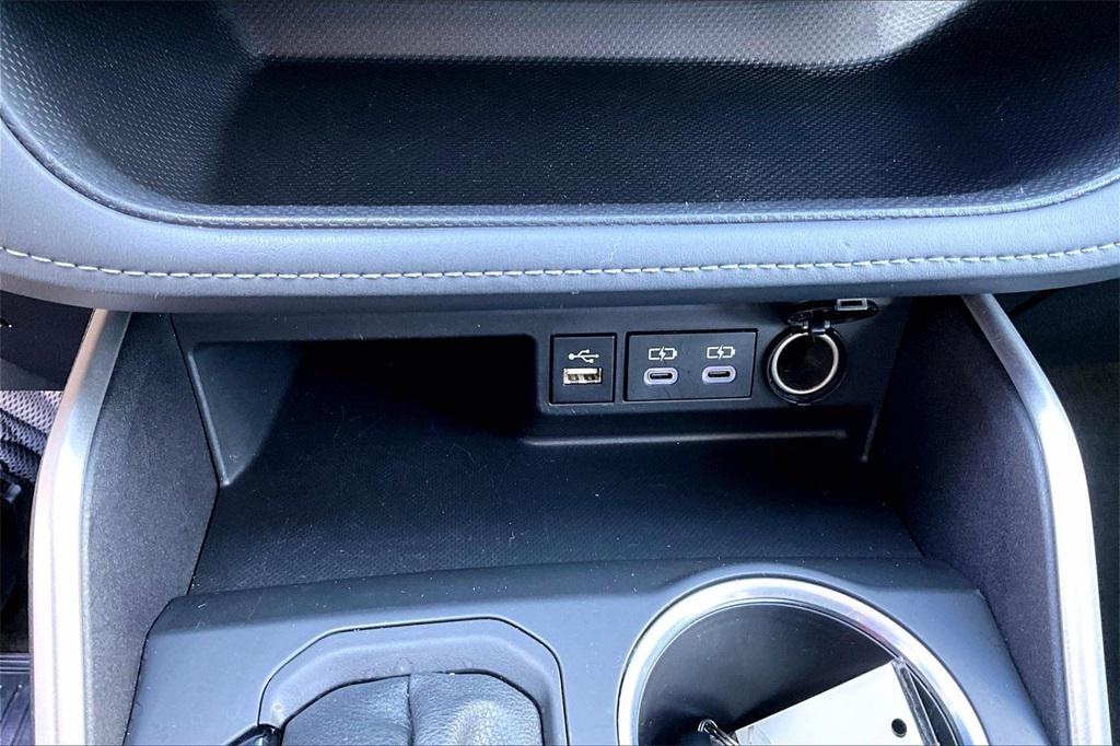 used 2024 Toyota Highlander car, priced at $33,319