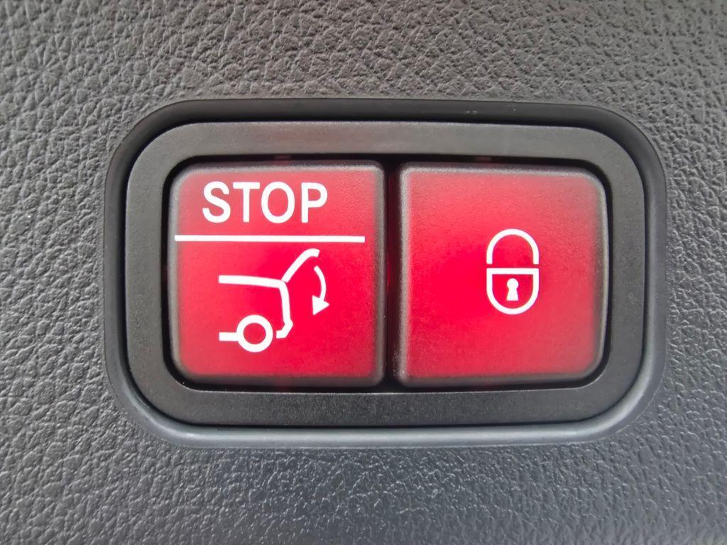 used 2026 Mercedes-Benz GLC 300 car, priced at $49,905