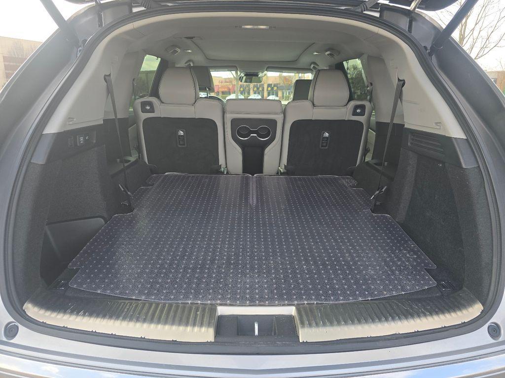used 2023 Acura MDX car, priced at $44,700