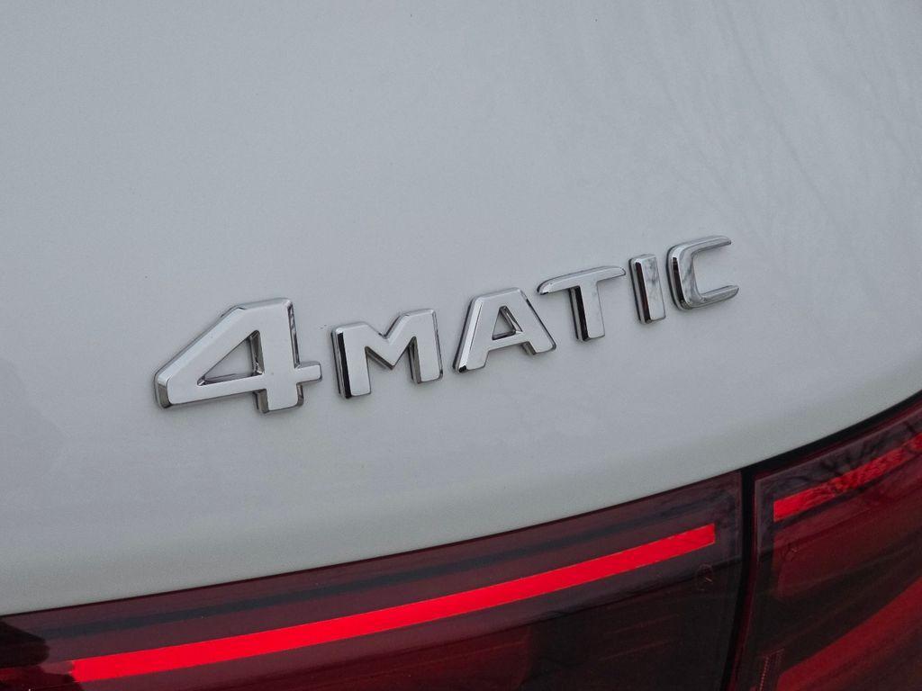 new 2026 Mercedes-Benz GLB 250 car, priced at $52,160