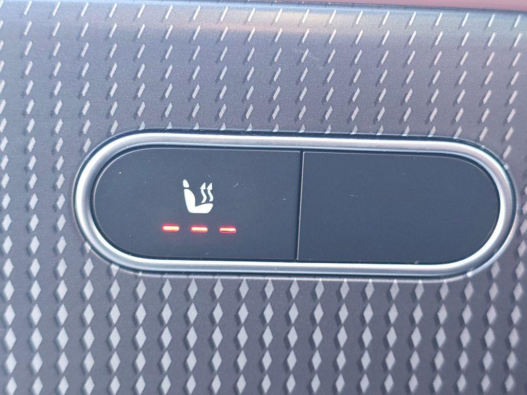 used 2022 Mercedes-Benz GLB 250 car, priced at $29,489