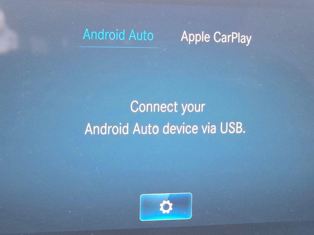 used 2022 Mercedes-Benz GLB 250 car, priced at $29,489