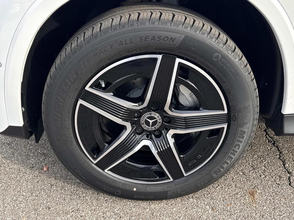 new 2026 Mercedes-Benz GLC 300 car, priced at $65,405