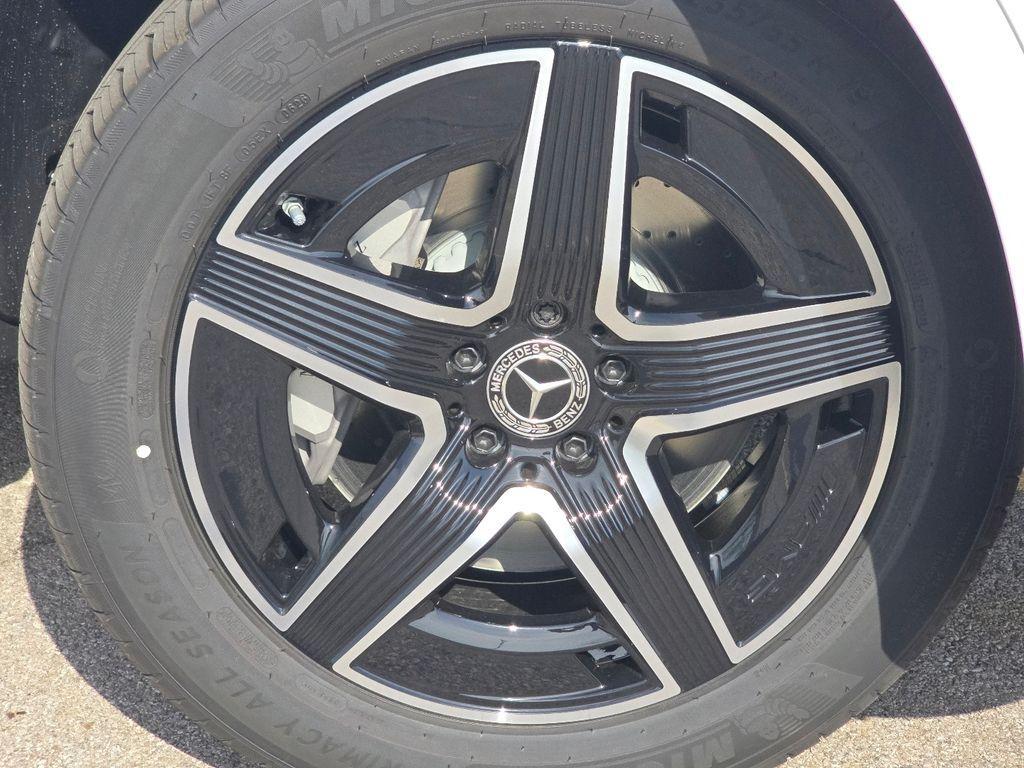 new 2026 Mercedes-Benz GLC 300 car, priced at $66,190