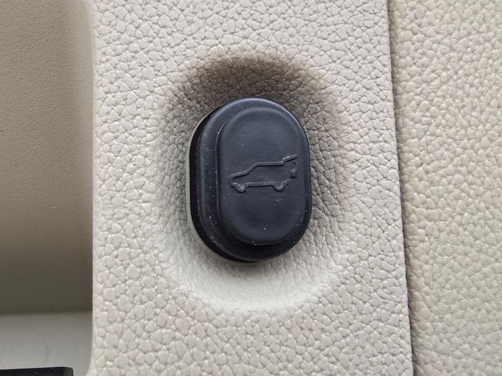 used 2018 Cadillac Escalade car, priced at $28,294