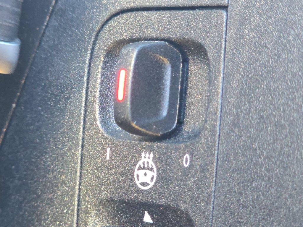 Mercedes-Benz GLS view 32