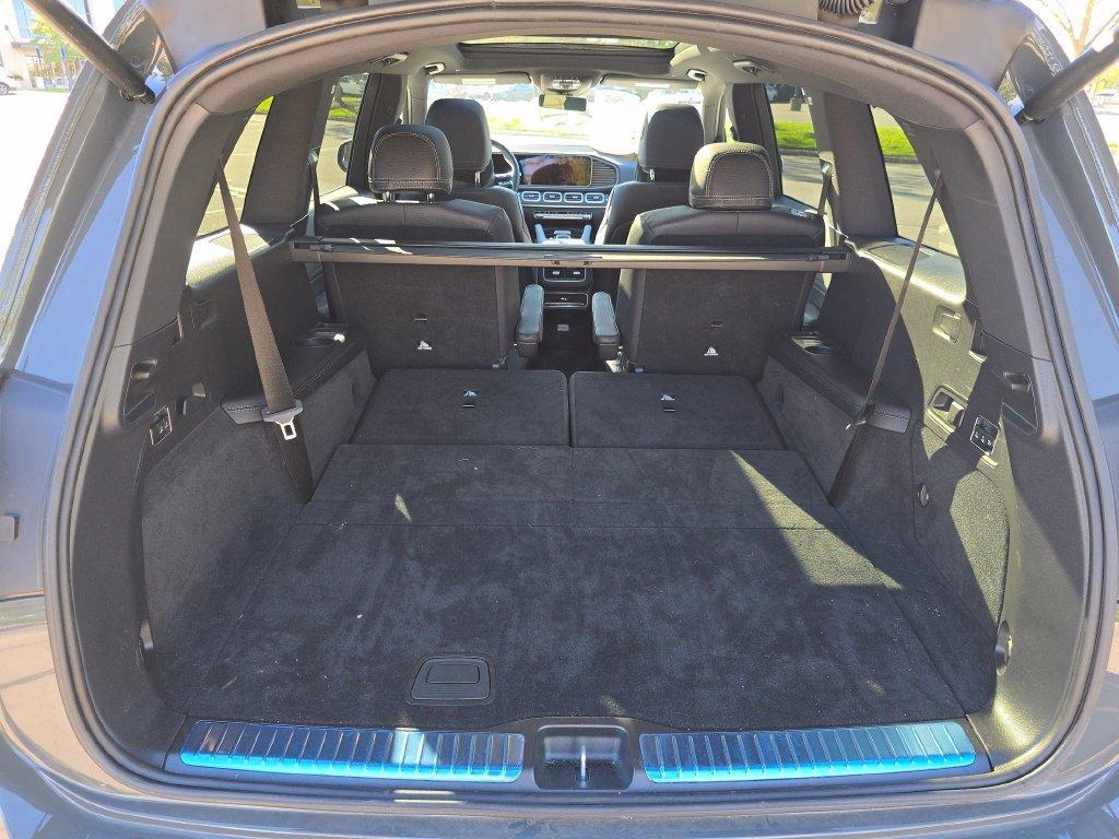 Mercedes-Benz GLS view 16