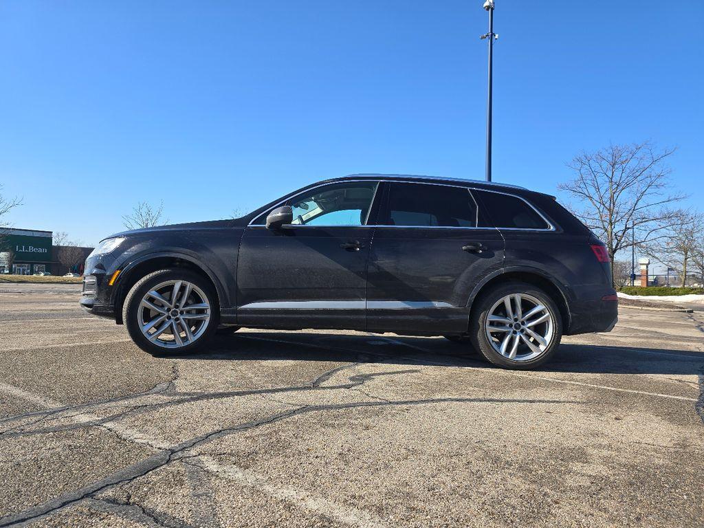 used 2017 Audi Q7 car, priced at $17,731