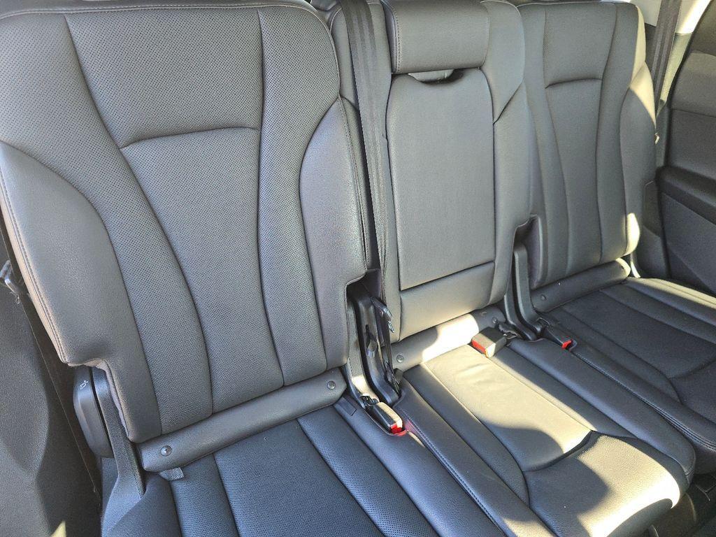 used 2017 Audi Q7 car, priced at $17,731