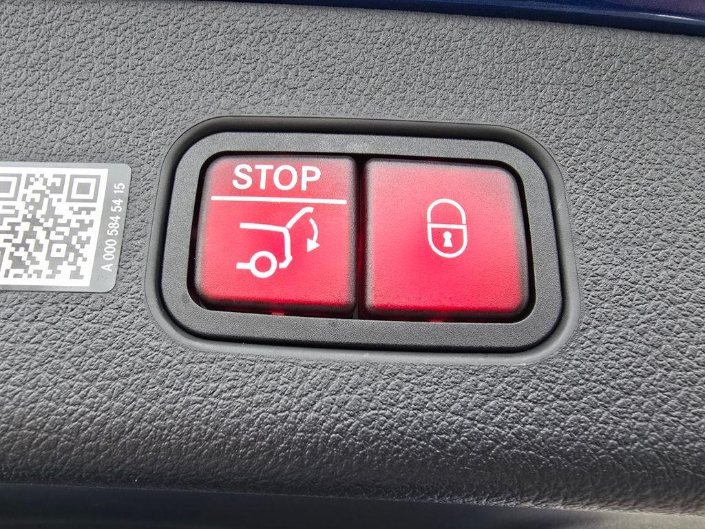 new 2026 Mercedes-Benz GLC 300 car, priced at $61,490