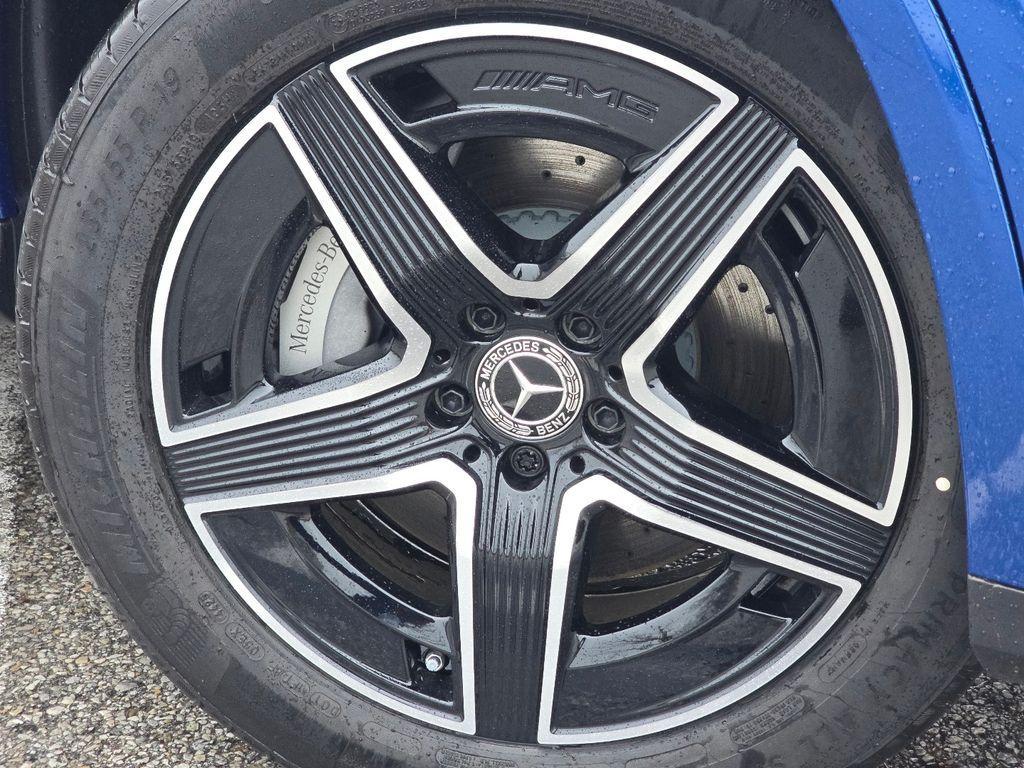 new 2026 Mercedes-Benz GLC 300 car, priced at $61,490