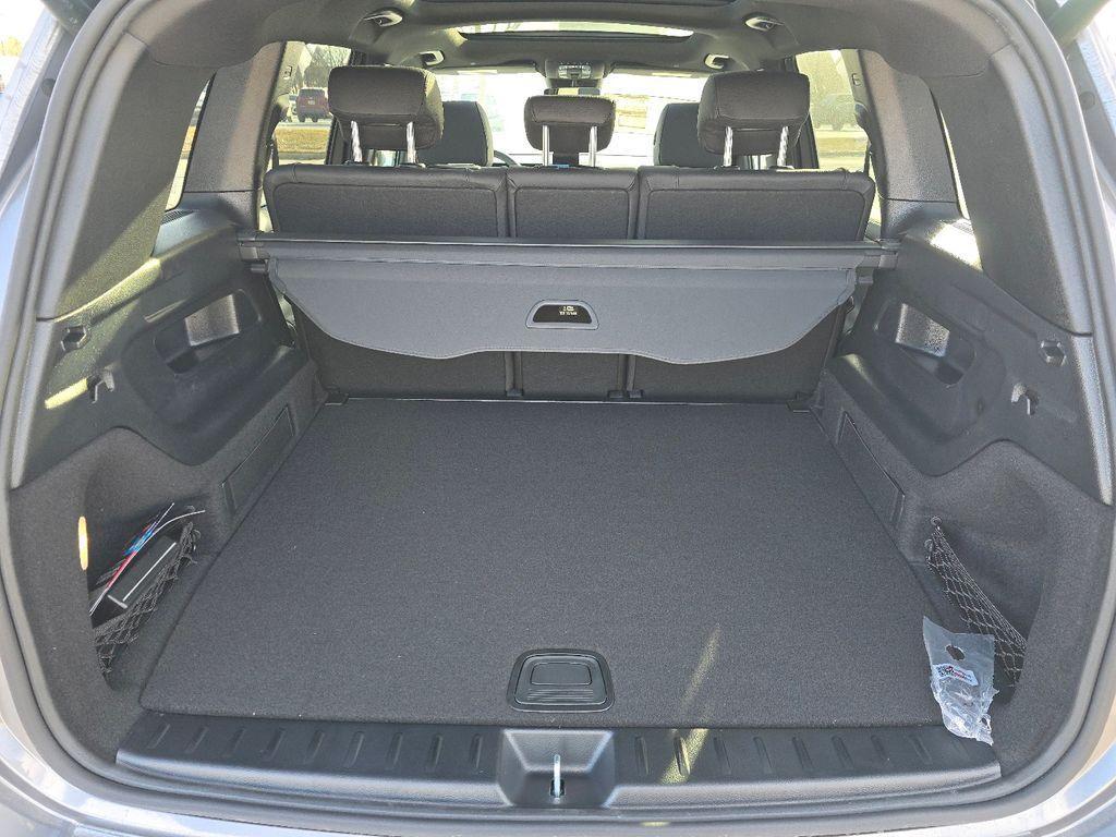 new 2026 Mercedes-Benz GLB 250 car, priced at $57,215