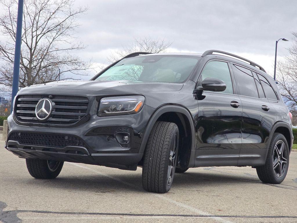 new 2026 Mercedes-Benz GLB 250 car, priced at $56,930