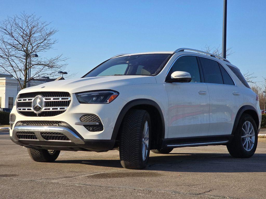 new 2025 Mercedes-Benz GLE 450 car, priced at $84,910