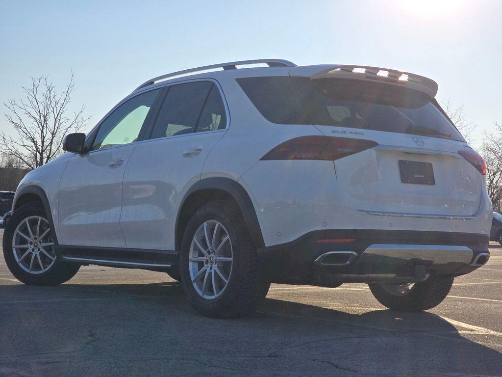 new 2025 Mercedes-Benz GLE 450 car, priced at $84,910