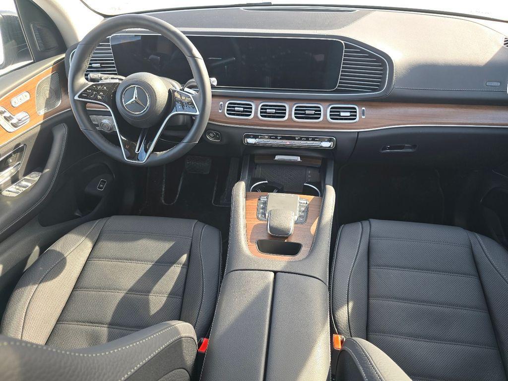 used 2026 Mercedes-Benz GLE 350 car, priced at $70,208