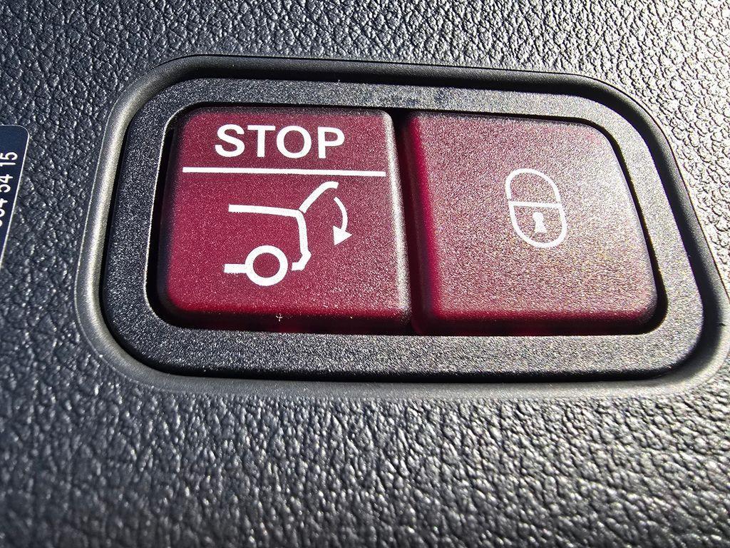 new 2026 Mercedes-Benz GLC 300 car, priced at $56,255