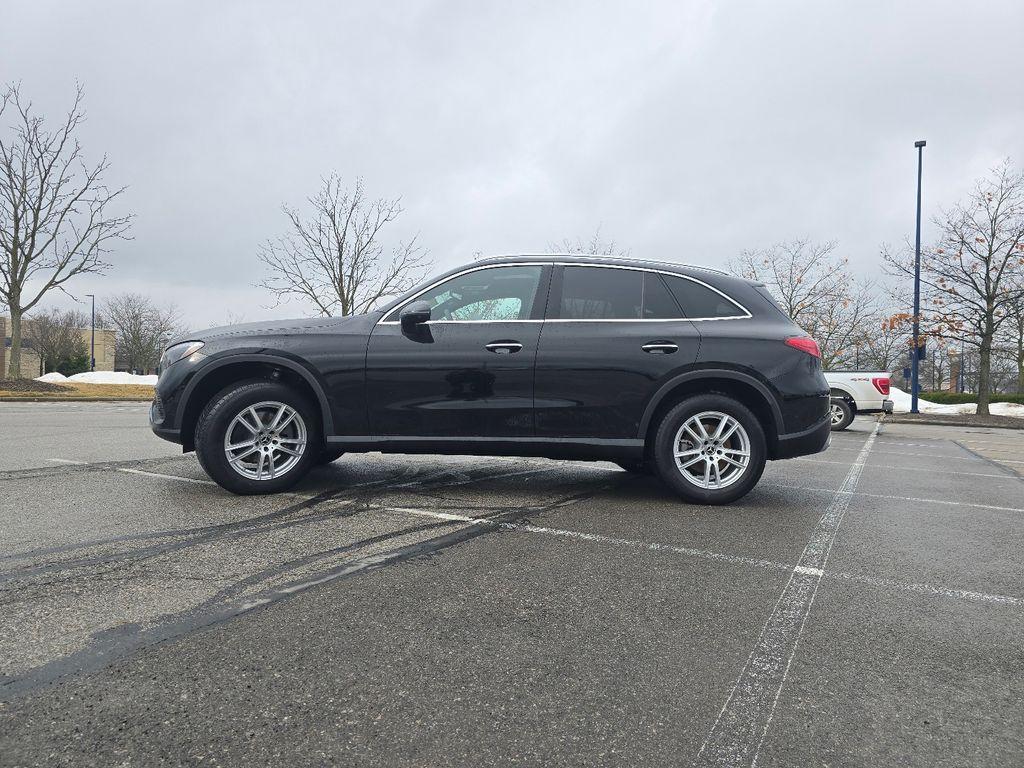 new 2026 Mercedes-Benz GLC 300 car