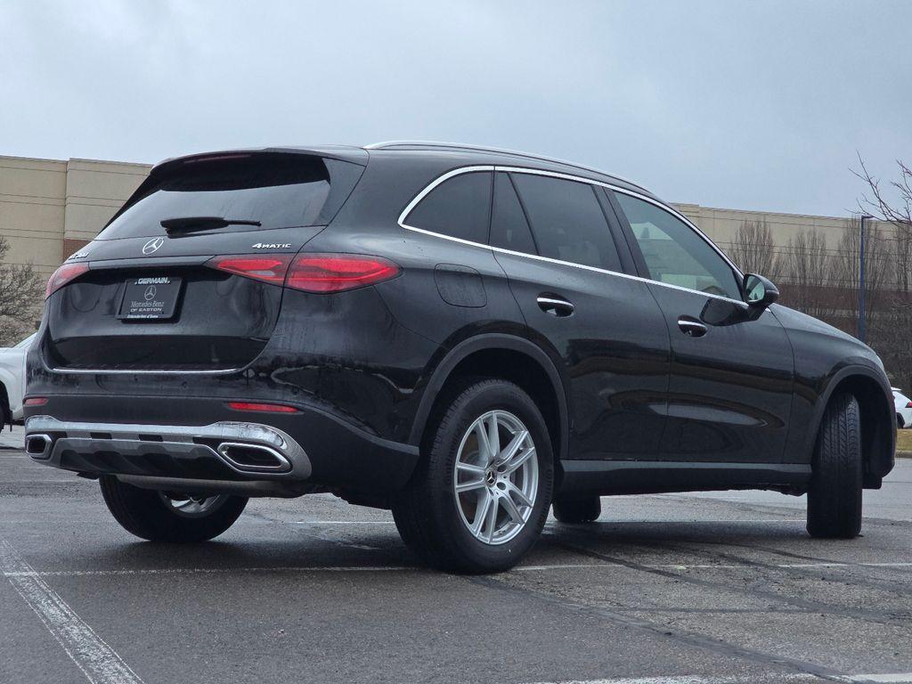 new 2026 Mercedes-Benz GLC 300 car