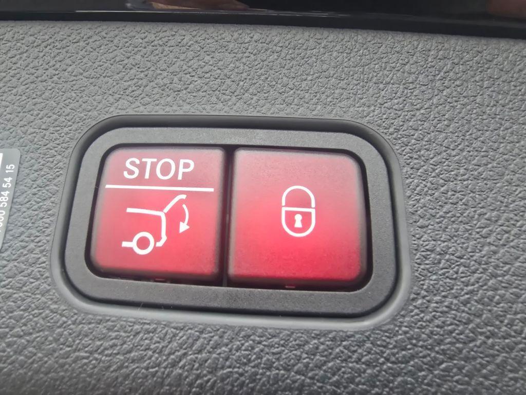 new 2026 Mercedes-Benz GLC 300 car