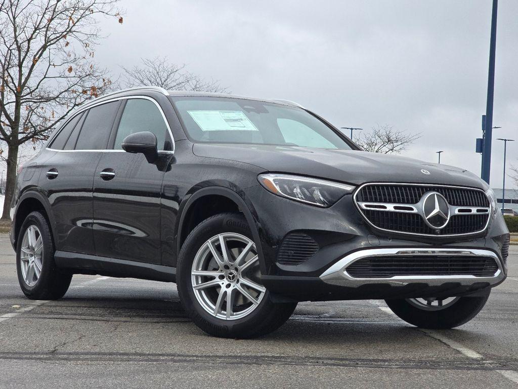 new 2026 Mercedes-Benz GLC 300 car