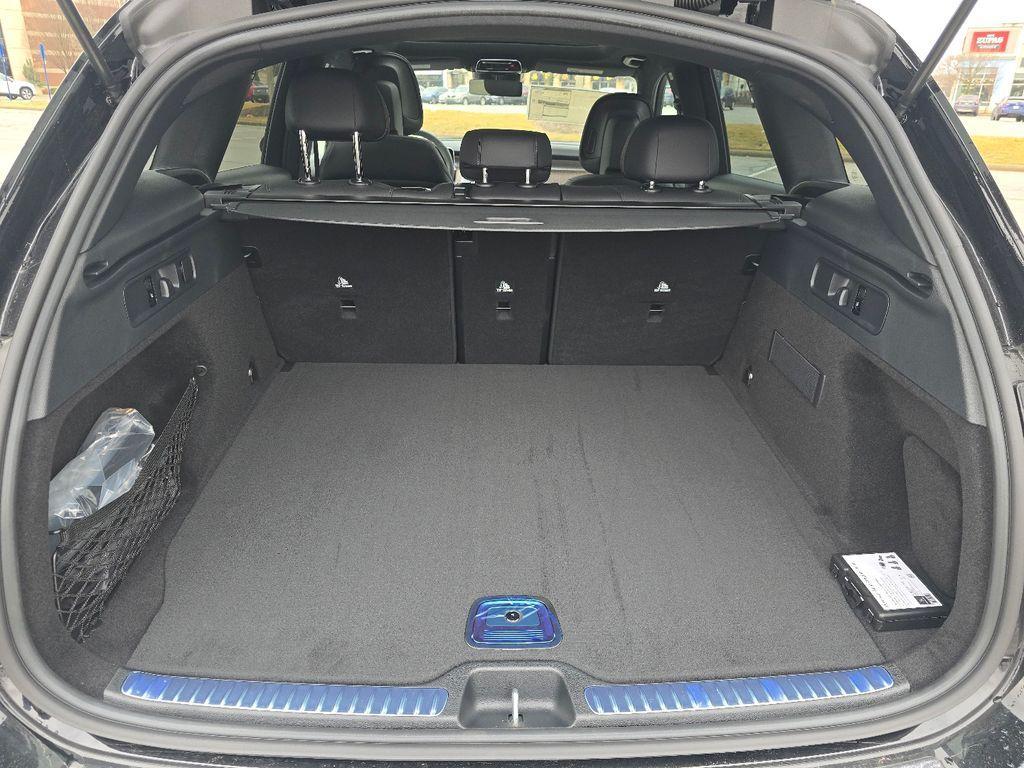 new 2026 Mercedes-Benz GLC 300 car