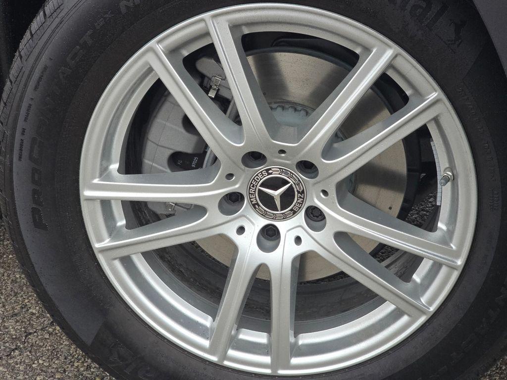 new 2026 Mercedes-Benz GLC 300 car