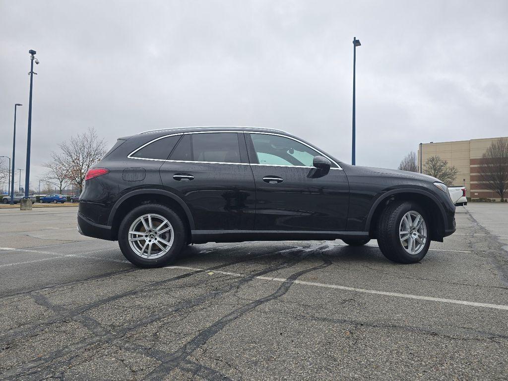 new 2026 Mercedes-Benz GLC 300 car