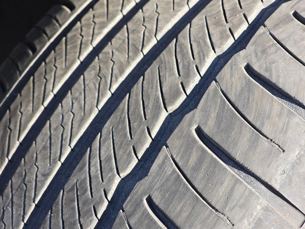 used 2022 Mercedes-Benz GLE 350 car, priced at $45,206