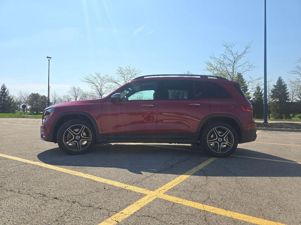 new 2026 Mercedes-Benz GLB 250 car, priced at $61,595
