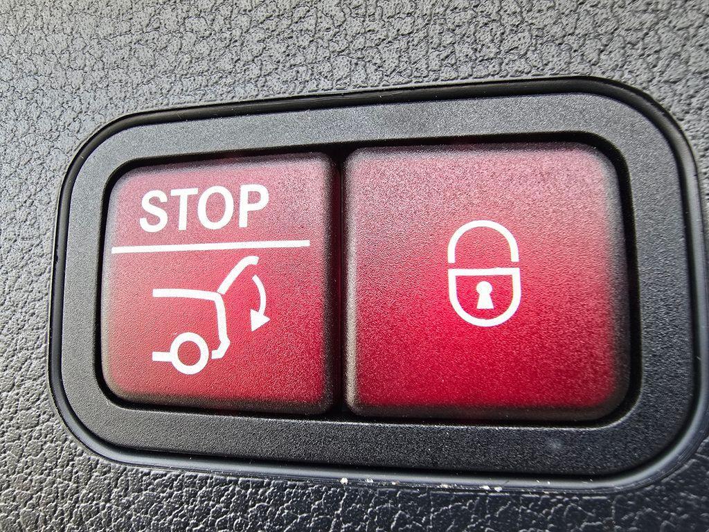 used 2024 Mercedes-Benz GLB 250 car, priced at $36,733