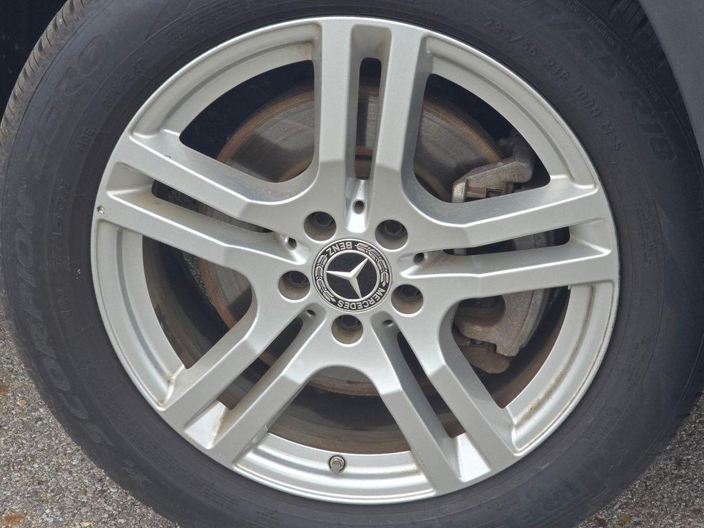 used 2023 Mercedes-Benz GLB 250 car, priced at $34,309