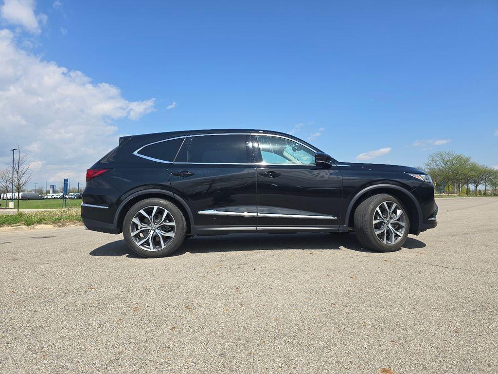 used 2024 Acura MDX car, priced at $41,281
