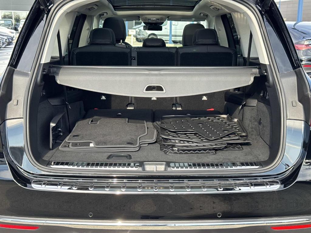 new 2026 Mercedes-Benz GLS 450 car, priced at $93,615